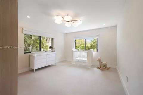 Bedroom - 6855 SW 112th St, Pinecrest, FL 33156 photo 5 of 6