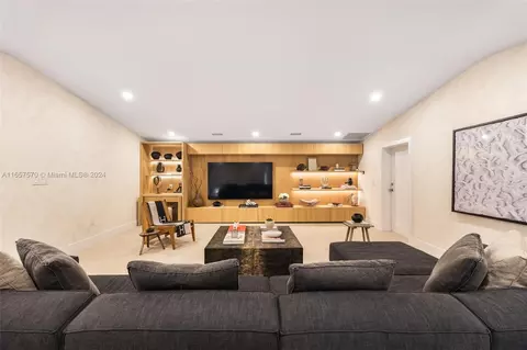 Other - 6855 SW 112th St, Pinecrest, FL 33156 photo 5 of 9