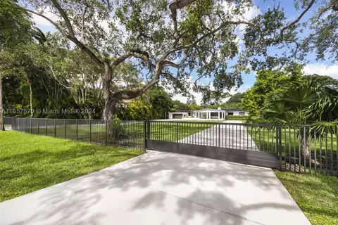6855 SW 112th St, Pinecrest, FL 33156 photo 1