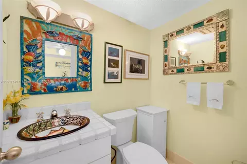 205 Enid Dr #32, Key Biscayne, FL 33149 photo 10