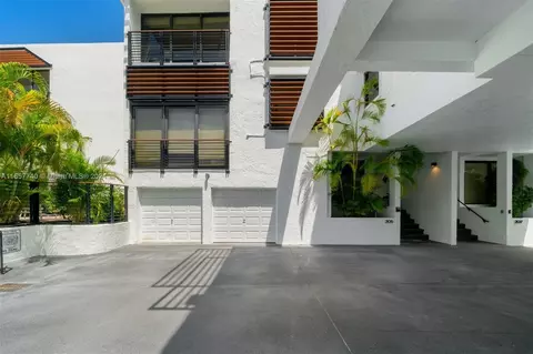 205 Enid Dr #32, Key Biscayne, FL 33149 photo 30