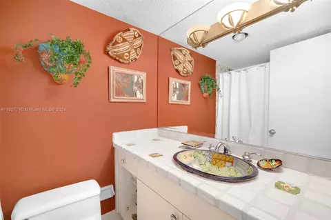 205 Enid Dr #32, Key Biscayne, FL 33149 photo 22