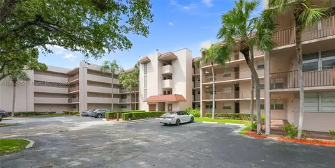 1831 Sabal Palm Dr #402, Davie, FL 33324