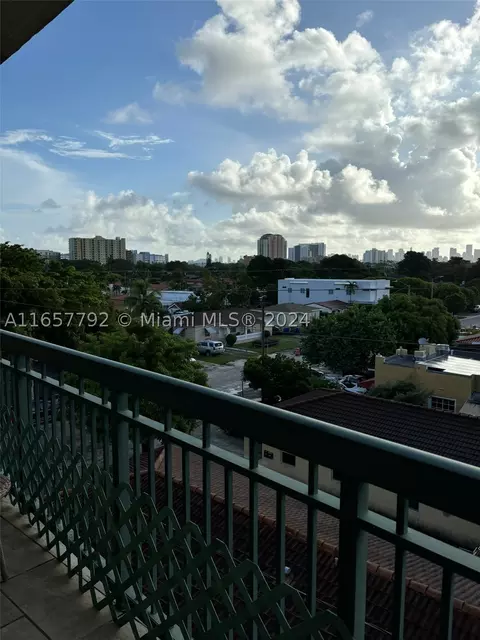 2501 SW 37th Ave #406, Miami, FL 33133