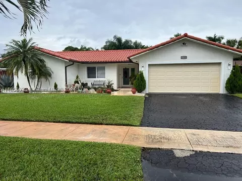 11349 SW 58th Ct, Cooper City, FL 33330