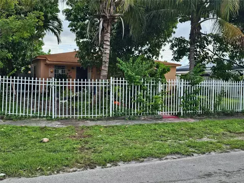 695 E 9th Ln, Hialeah, FL 33010 photo 3