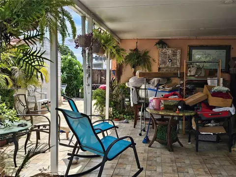 695 E 9th Ln, Hialeah, FL 33010 photo 5