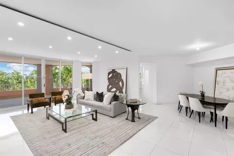 721 Crandon Blvd #408, Key Biscayne, FL 33149