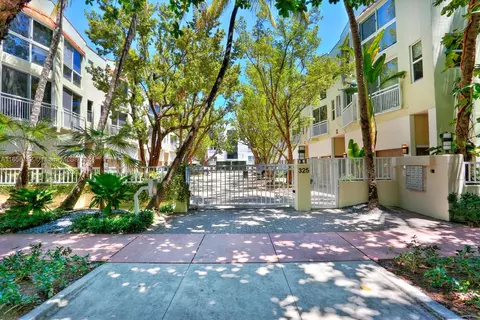 325 Meridian Ave #8, Miami Beach, FL 33139