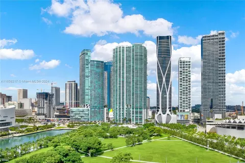 900 Biscayne Blvd #2612, Miami, FL 33132