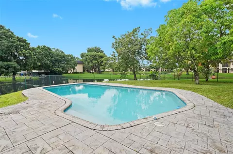 291 NW 93rd Ave, Pembroke Pines, FL 33024