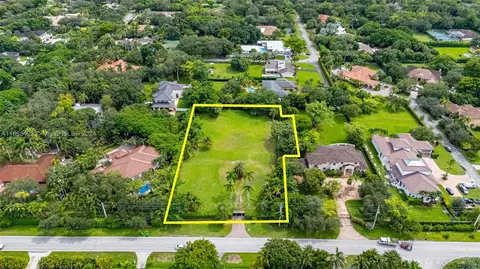 9450 SW 112th St, Miami, FL 33176