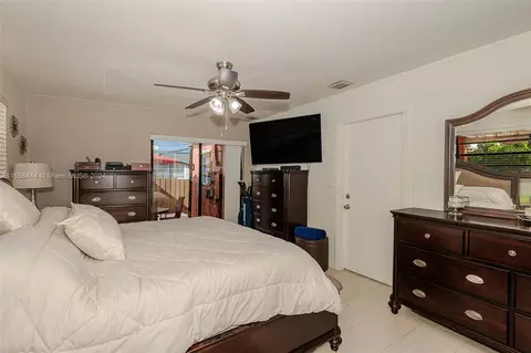 Bedroom - 150 E 38th St, Hialeah, FL 33013 photo 2 of 7
