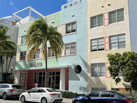 1460 Ocean Dr #302, Miami Beach, FL 33139