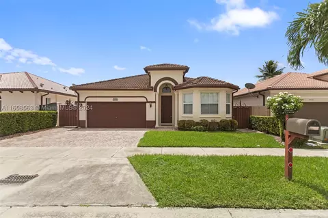 14760 SW 35th Ln, Miami, FL 33185