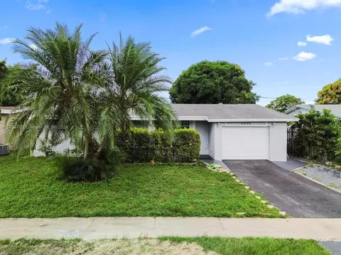 8330 NW 25 St, Sunrise, FL 33322