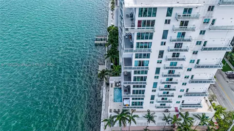 7939 East Dr #15, North Bay Village, FL 33141