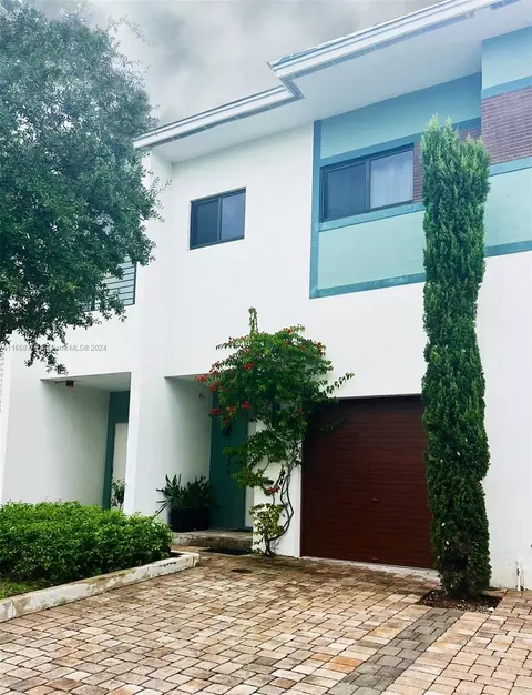 4377 NW 9th St #4377, Plantation, FL 33317