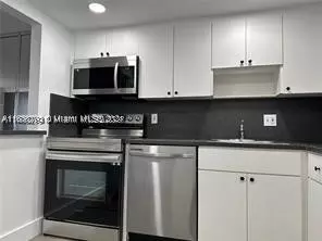 13499 Biscayne Blvd #801, North Miami, FL 33181 photo 2