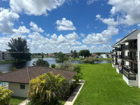 1350 SW 122nd Ave #301-1, Miami, FL 33184