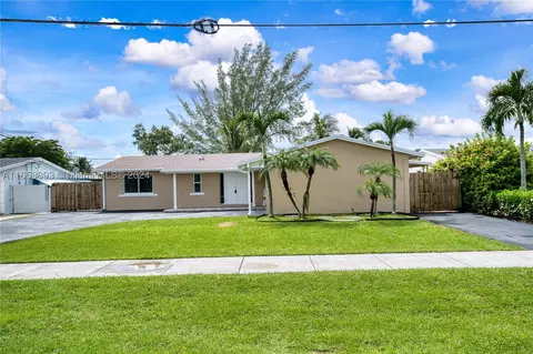 10420 SW 198th St, Cutler Bay, FL 33157