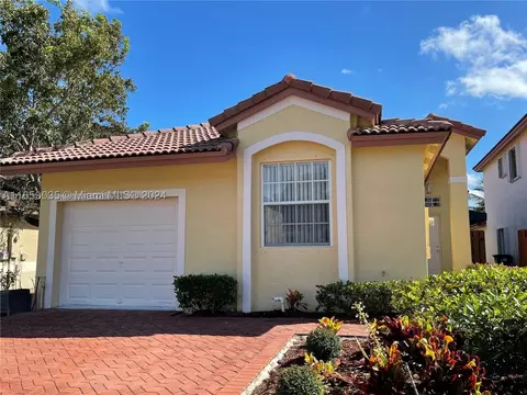 12200 SW 135th Ter, Miami, FL 33186