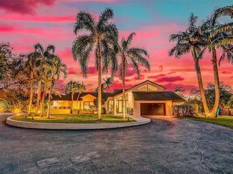 20221 SW 48th Pl, Southwest Ranches, FL 33332