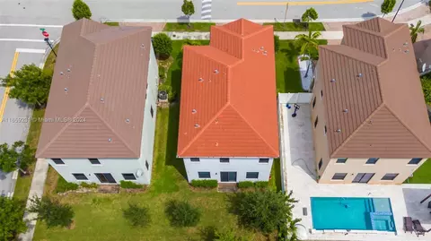 10522 W 35th Ln, Hialeah, FL 33018 photo 40