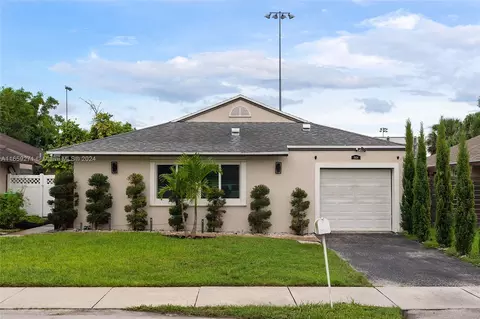 5834 SW 97th Ter, Cooper City, FL 33328