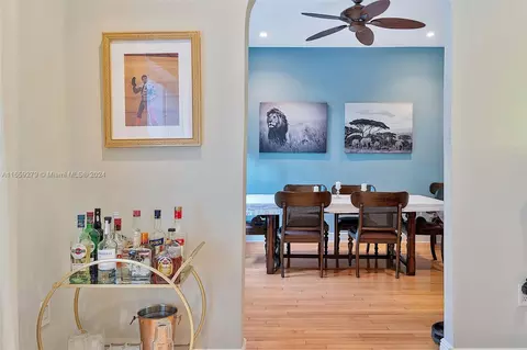 Entry Way - 1011 Madrid St, Coral Gables, FL 33134 photo 6 of 10