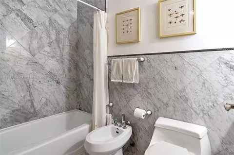Bath - 1011 Madrid St, Coral Gables, FL 33134 photo 1 of 4