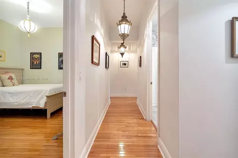 Entry Way - 1011 Madrid St, Coral Gables, FL 33134 photo 7 of 10