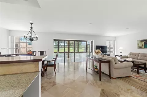19516 Bob-o-link Dr #19516, Hialeah, FL 33015