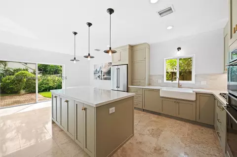 3183 Matilda St #3183, Coconut Grove, FL 33133