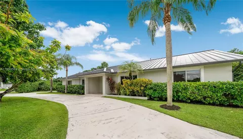 9380 SW 174th St, Palmetto Bay, FL 33157