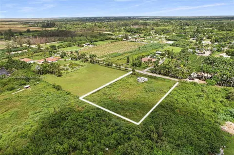 15542 SW 212 Ave, Miami, FL 33187