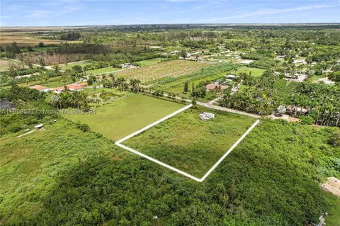 15542 SW 212 Ave, Miami, FL 33187