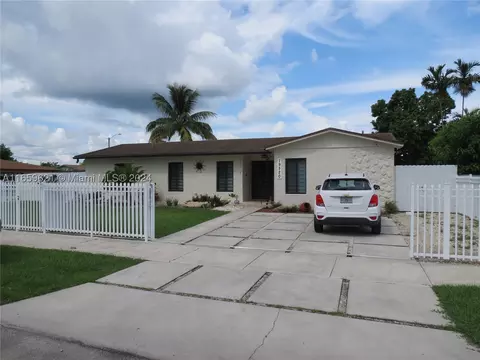 19520 SW 118th Ave, Miami, FL 33177