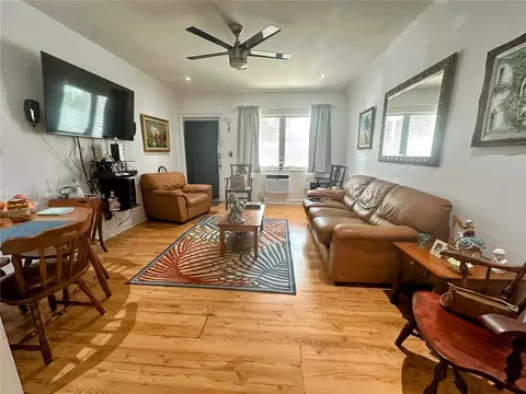 641 Espanola Way #8, Miami Beach, FL 33139