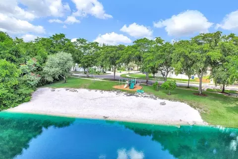 14530 Sabal Dr, Miami Lakes, FL 33014 photo 40
