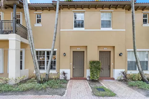 520 SW 147th Ave #6-45, Pembroke Pines, FL 33027