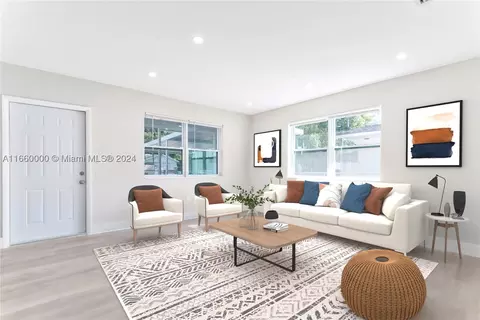 2152 NW 48th St, Miami, FL 33142