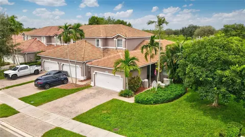 7901 S Aragon Blvd #6, Sunrise, FL 33322