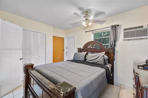 665 E 8th Ct, Hialeah, FL 33010 photo 13