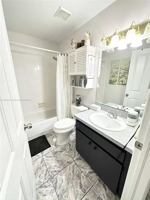 Bath - 5421 Watson Rd, Riverview, FL 33578 photo 2 of 8