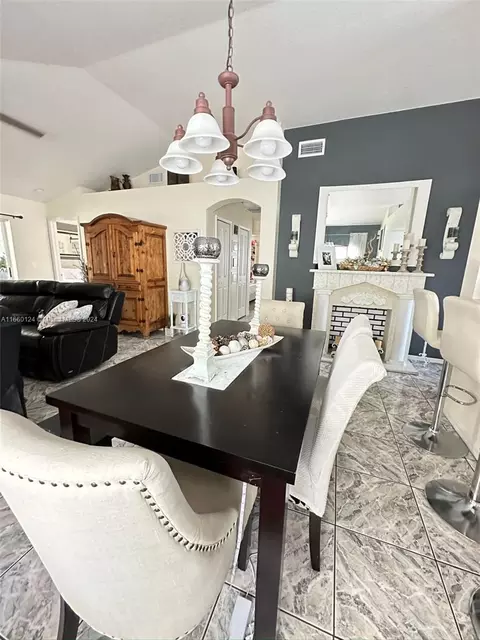 Dining - 5421 Watson Rd, Riverview, FL 33578 photo 3 of 5