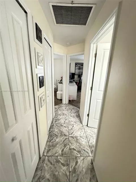 Entry Way - 5421 Watson Rd, Riverview, FL 33578 photo 5 of 7