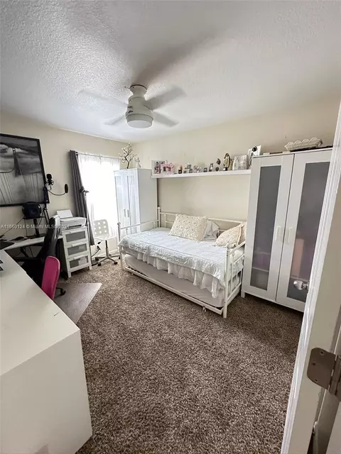 Bedroom - 5421 Watson Rd, Riverview, FL 33578 photo 5 of 12