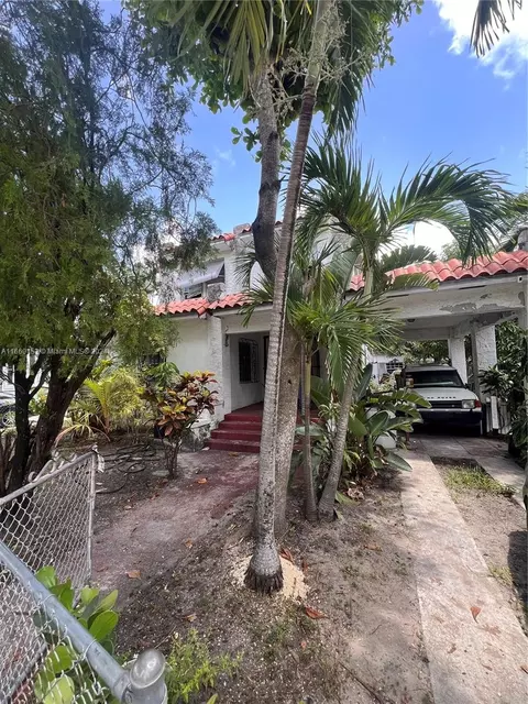 35 NE 49th St, Miami, FL 33137