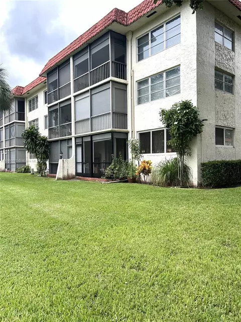 Undisclosed, Pembroke Pines, FL 33025